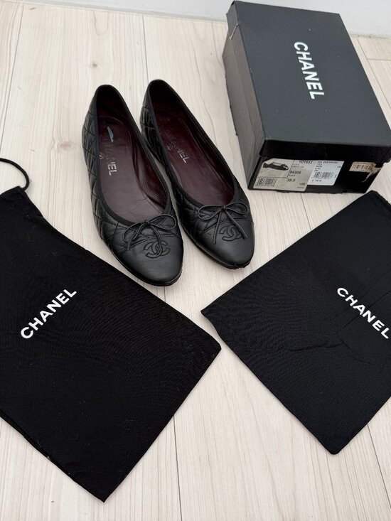 CHANEL Shoes - Chanel Ballet flats